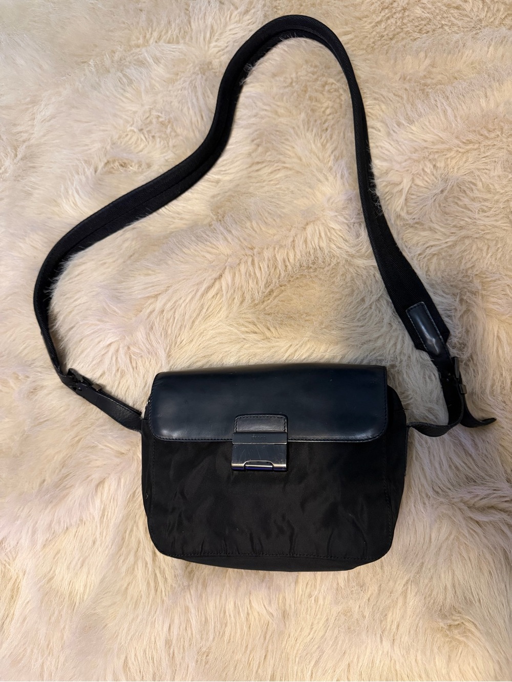 PRADA Tessuto Nylon Belt Bag - Picture 4 of 9